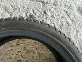 Гуми Зимни 215/40R18, снимка 8 - Гуми и джанти - 45864004