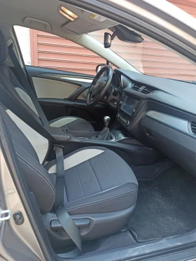 Toyota Avensis, снимка 6