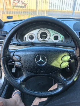 Mercedes-Benz E 320, снимка 11