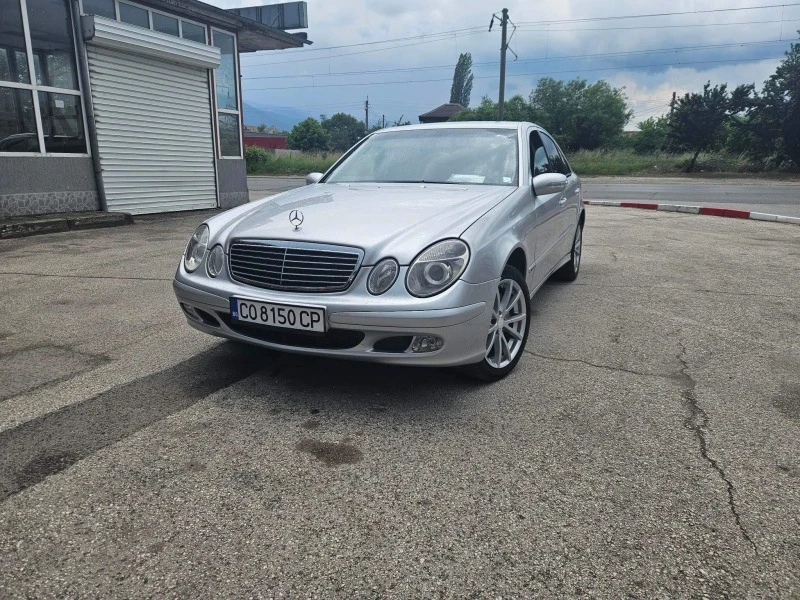 Mercedes-Benz E 200 Classic, снимка 1 - Автомобили и джипове - 45129525