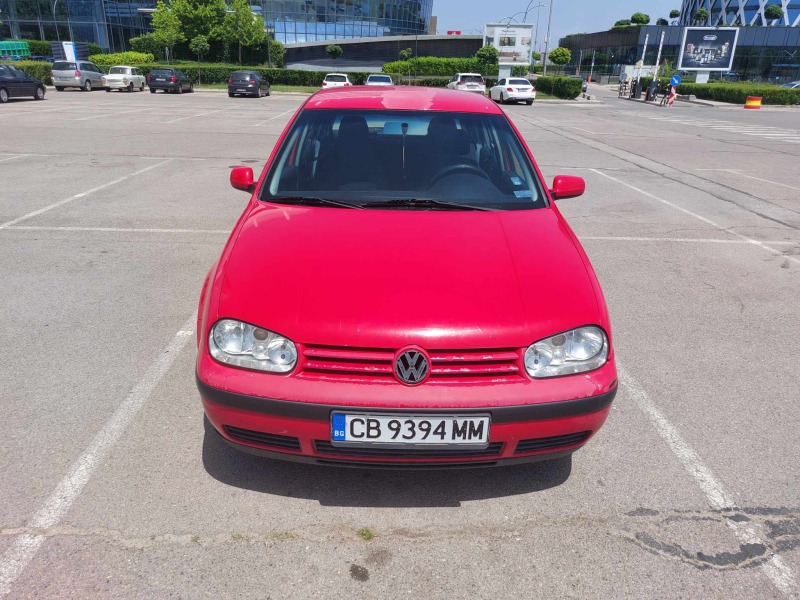 VW Golf, снимка 1 - Автомобили и джипове - 46323919