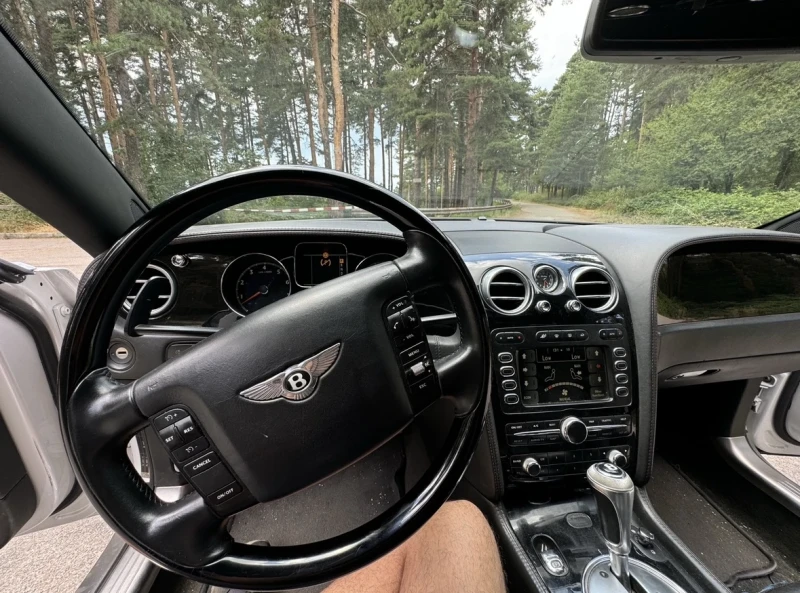 Bentley Flying Spur, снимка 16 - Автомобили и джипове - 46863010