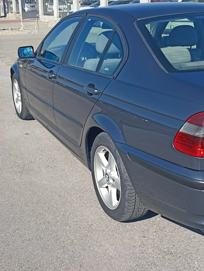 BMW 320  2.0 D, снимка 8 - Автомобили и джипове - 48178646