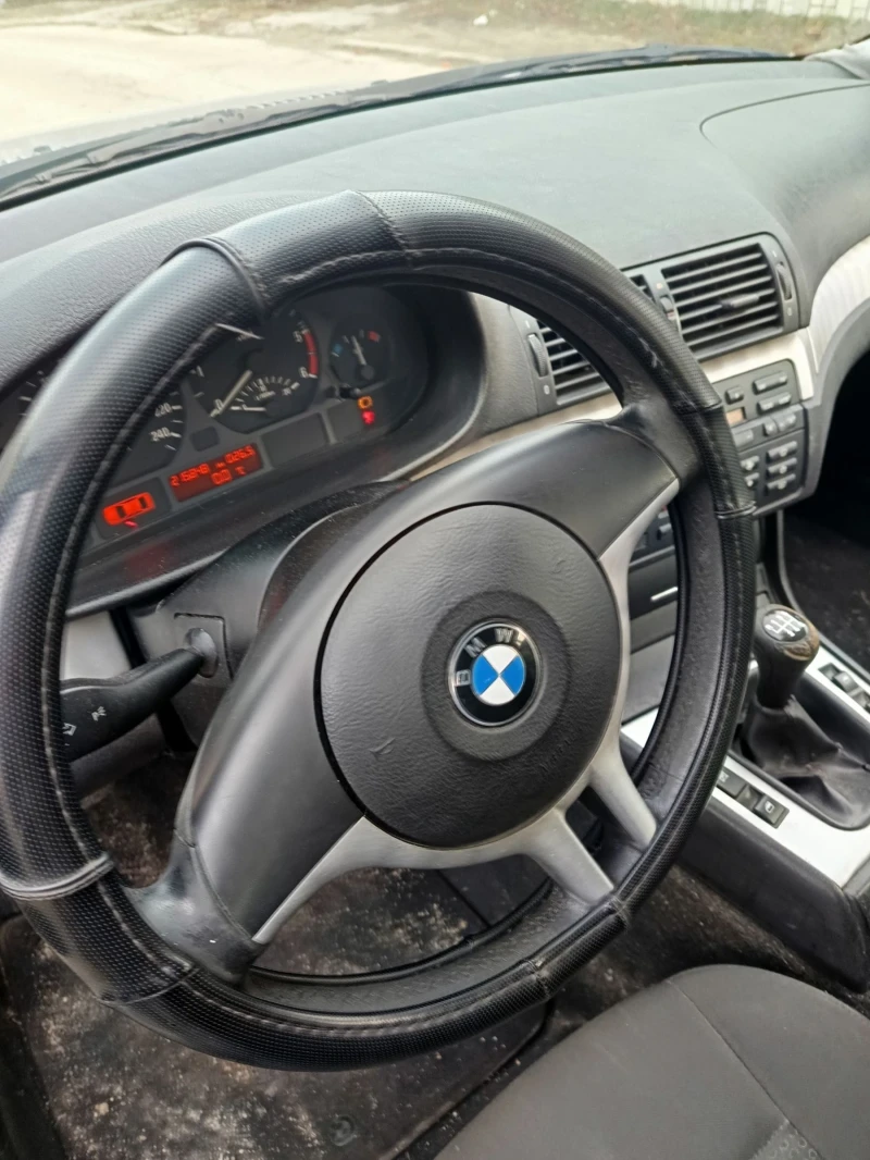 BMW 320, снимка 5 - Автомобили и джипове - 48584442