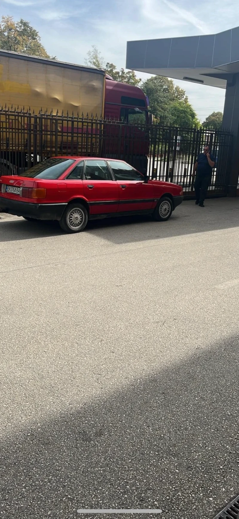 Audi 80 1.6, снимка 1 - Автомобили и джипове - 48773339