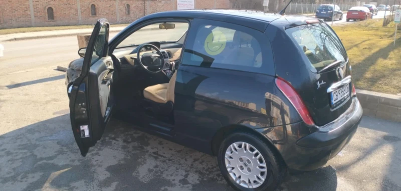 Lancia Ypsilon 1.3 multi jet 70 к.с., снимка 2 - Автомобили и джипове - 49100542