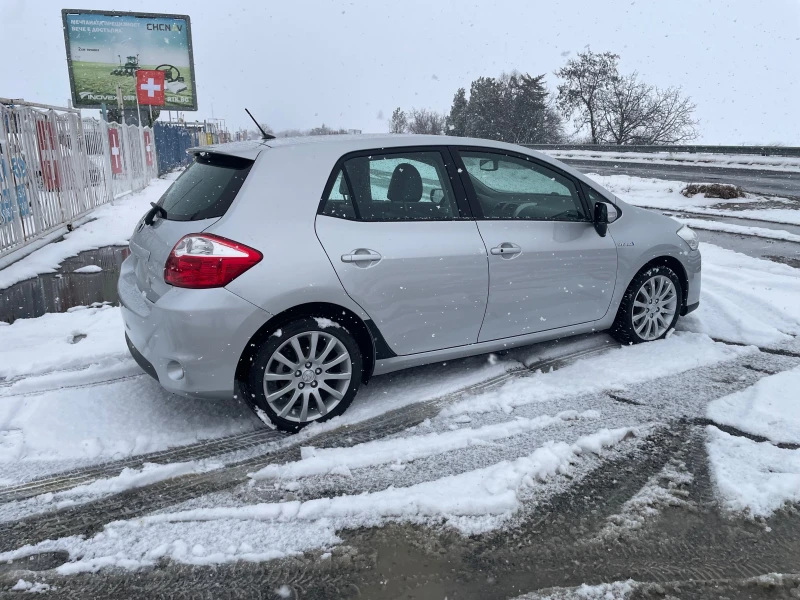 Toyota Auris 1.8 ШВЕЙЦАРИЯ, снимка 3 - Автомобили и джипове - 49187847