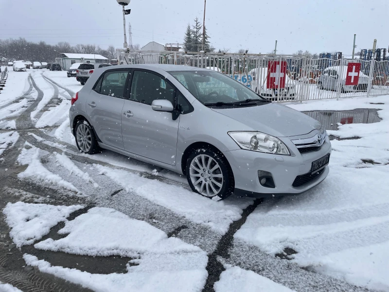 Toyota Auris 1.8 ШВЕЙЦАРИЯ, снимка 4 - Автомобили и джипове - 49187847