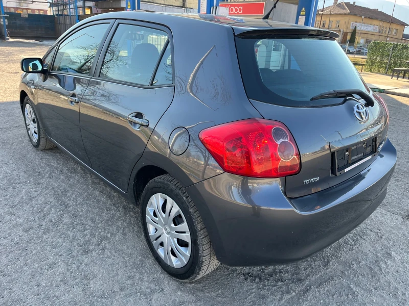 Toyota Auris 1.4 D4D, снимка 6 - Автомобили и джипове - 49345867