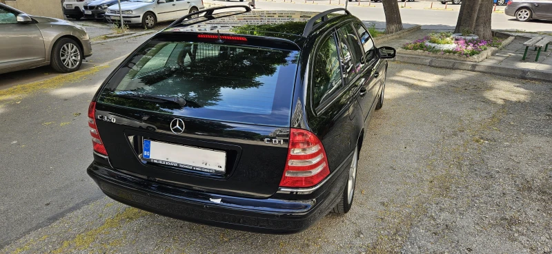 Mercedes-Benz C 320 Elegance, снимка 6 - Автомобили и джипове - 49527864