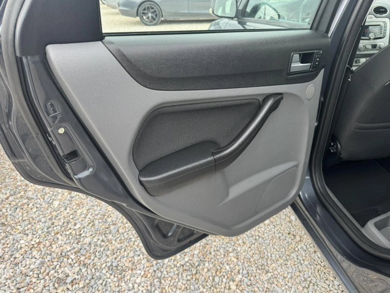 Ford Focus 1.6I GAZ, снимка 7 - Автомобили и джипове - 50056326