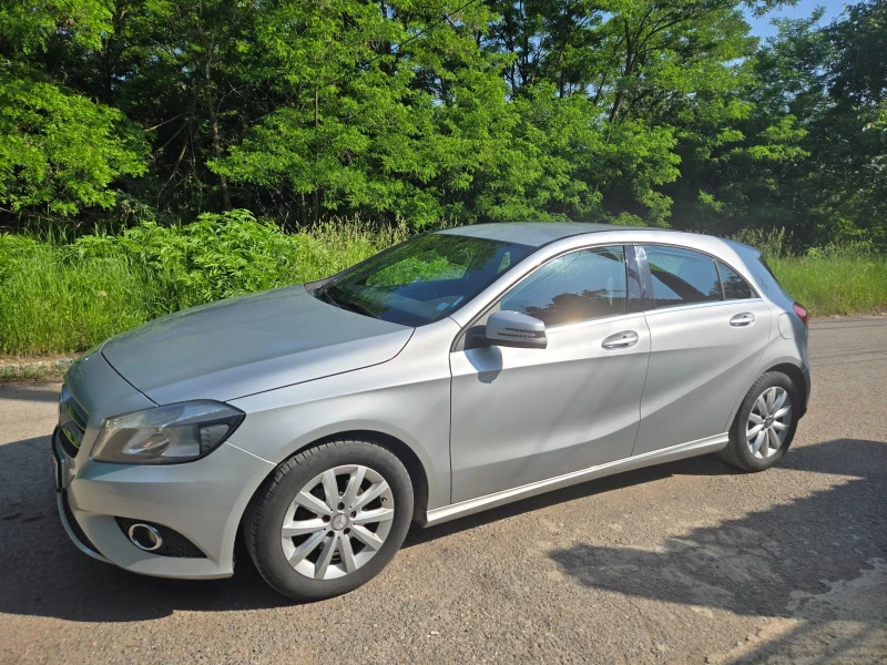 Mercedes-Benz A 180, снимка 4 - Автомобили и джипове - 52588369