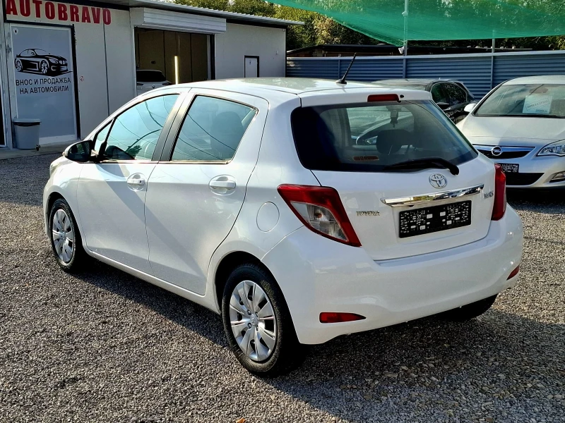 Toyota Yaris Нави/Камера, снимка 8 - Автомобили и джипове - 51891873