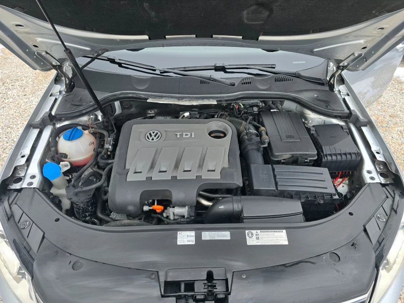 VW Passat 2.0TDI HIGHLINE FULL, снимка 16 - Автомобили и джипове - 53357885
