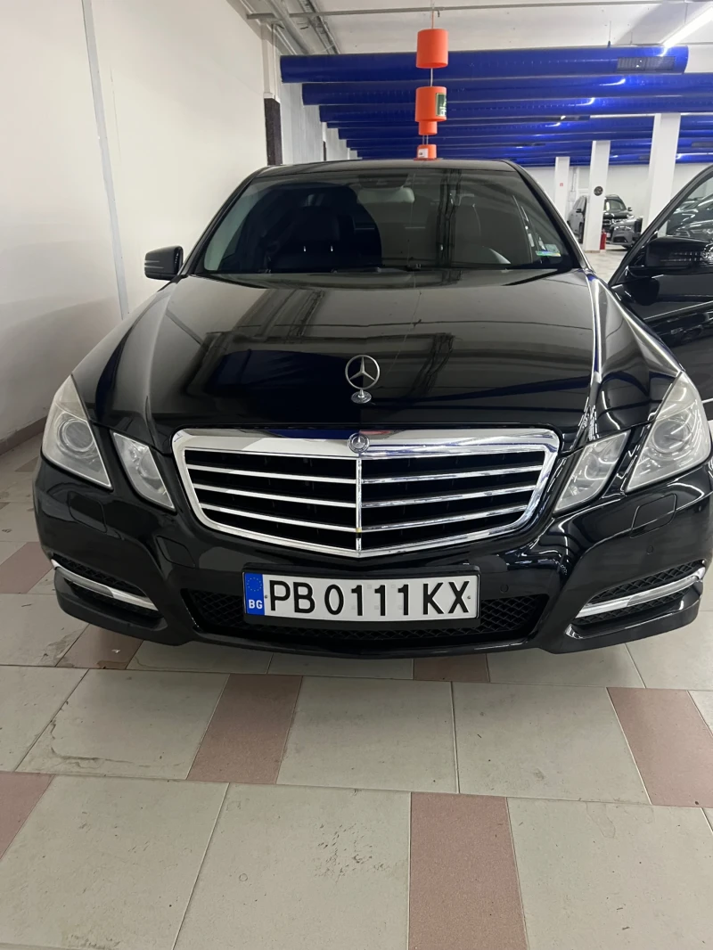 Mercedes-Benz E 220, снимка 6 - Автомобили и джипове - 53434524