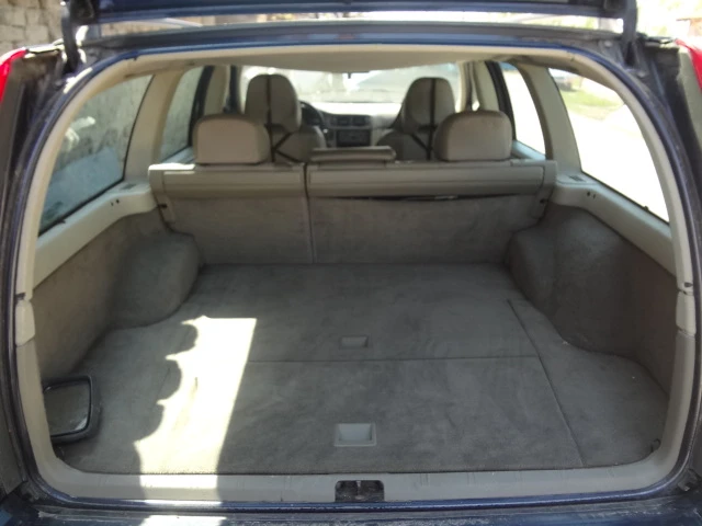 Volvo V70  - изображение 10