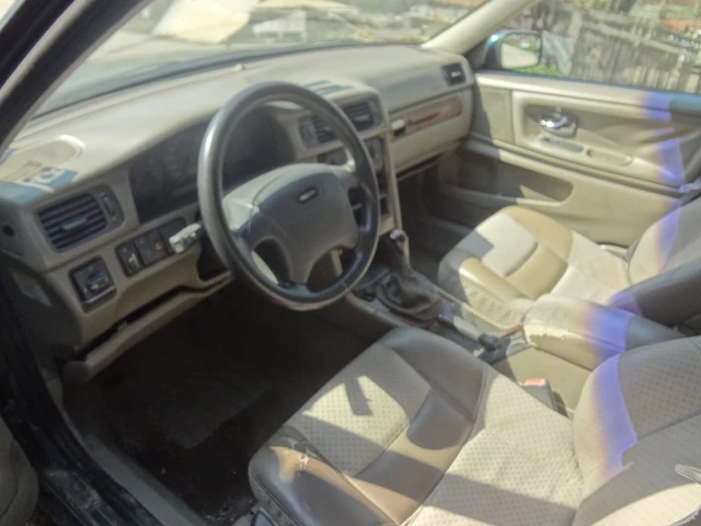 Volvo V70  - изображение 4