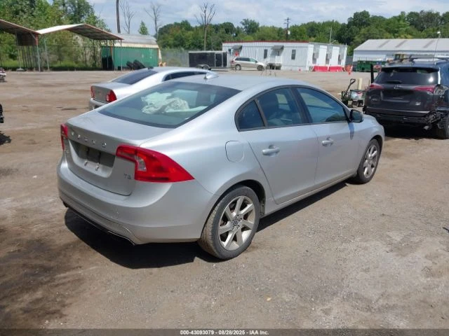 Volvo S60  - изображение 4