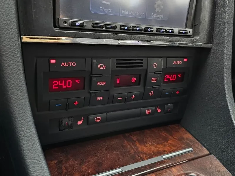 Audi A4 2.0 TFSI, снимка 17 - Автомобили и джипове - 54548550