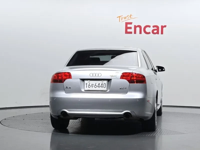 Audi A4 2.0 TFSI, снимка 4 - Автомобили и джипове - 54548550