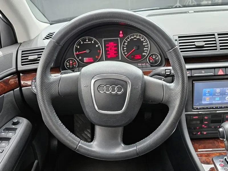 Audi A4 2.0 TFSI, снимка 13 - Автомобили и джипове - 54548550