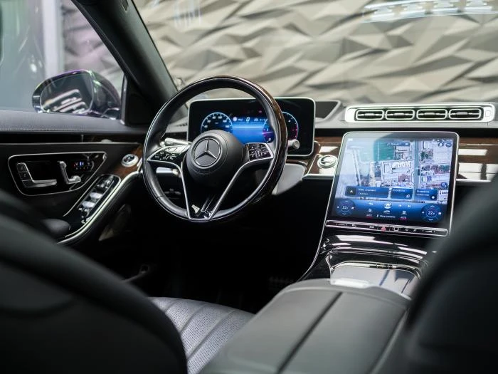 Mercedes-Benz S 400 D 4MATIC* 360* 3xTV* PANO* Head Up* Обдухв* Масаж*, снимка 13 - Автомобили и джипове - 54551511