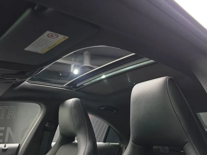 Mercedes-Benz CLA Cla200 D, снимка 15 - Автомобили и джипове - 56305154