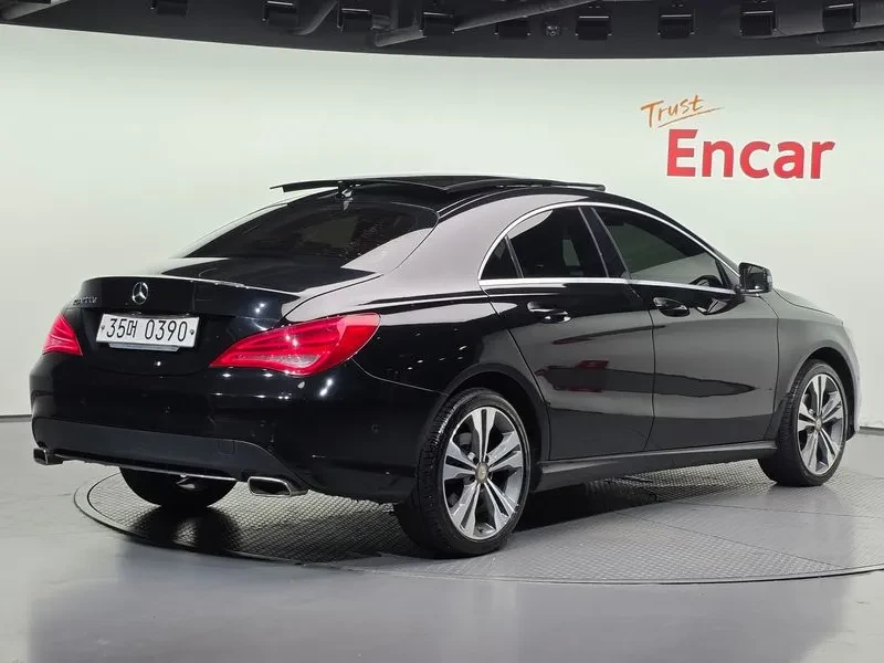 Mercedes-Benz CLA Cla200 D, снимка 2 - Автомобили и джипове - 56305154