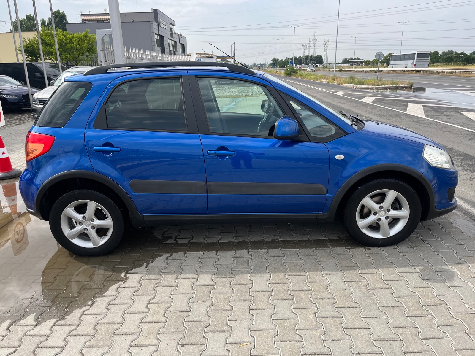 Suzuki SX4 1.6 i 4x4 - изображение 4