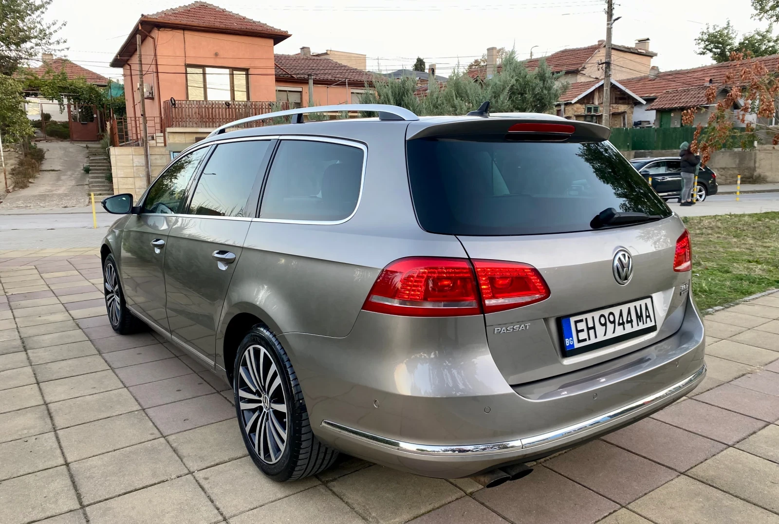 VW Passat 2.0TDI 170к.с. 4x4  - изображение 6