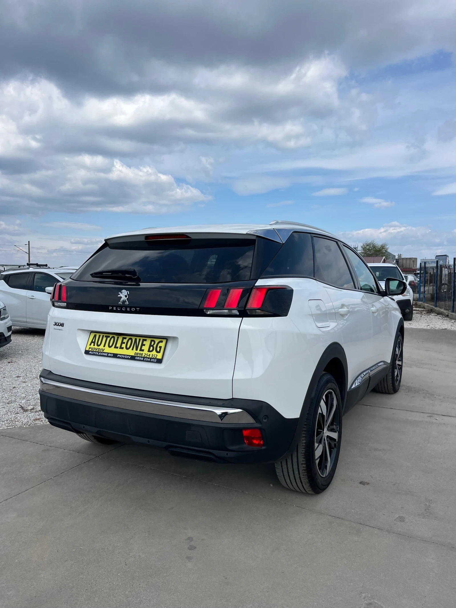 Peugeot 3008 1.5 BHDi ALLURE - изображение 6