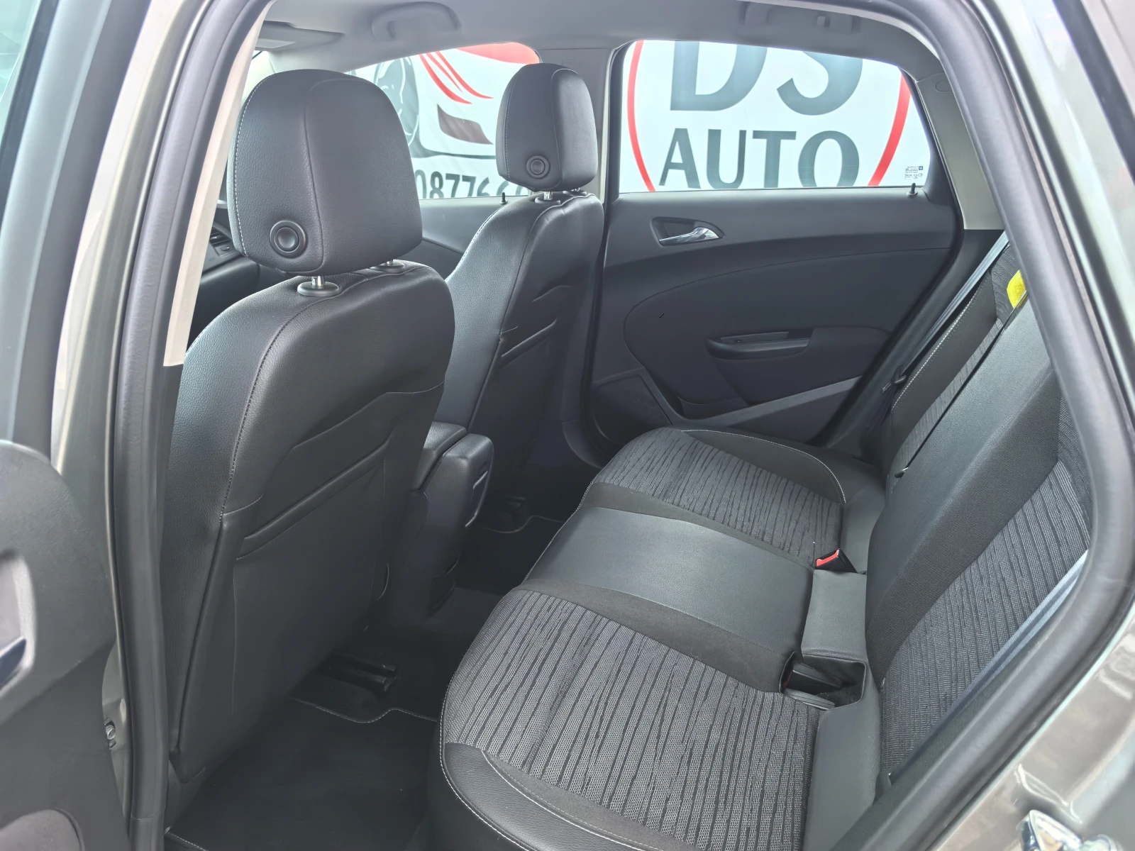 Opel Astra 1.4i 88000КМ - изображение 10