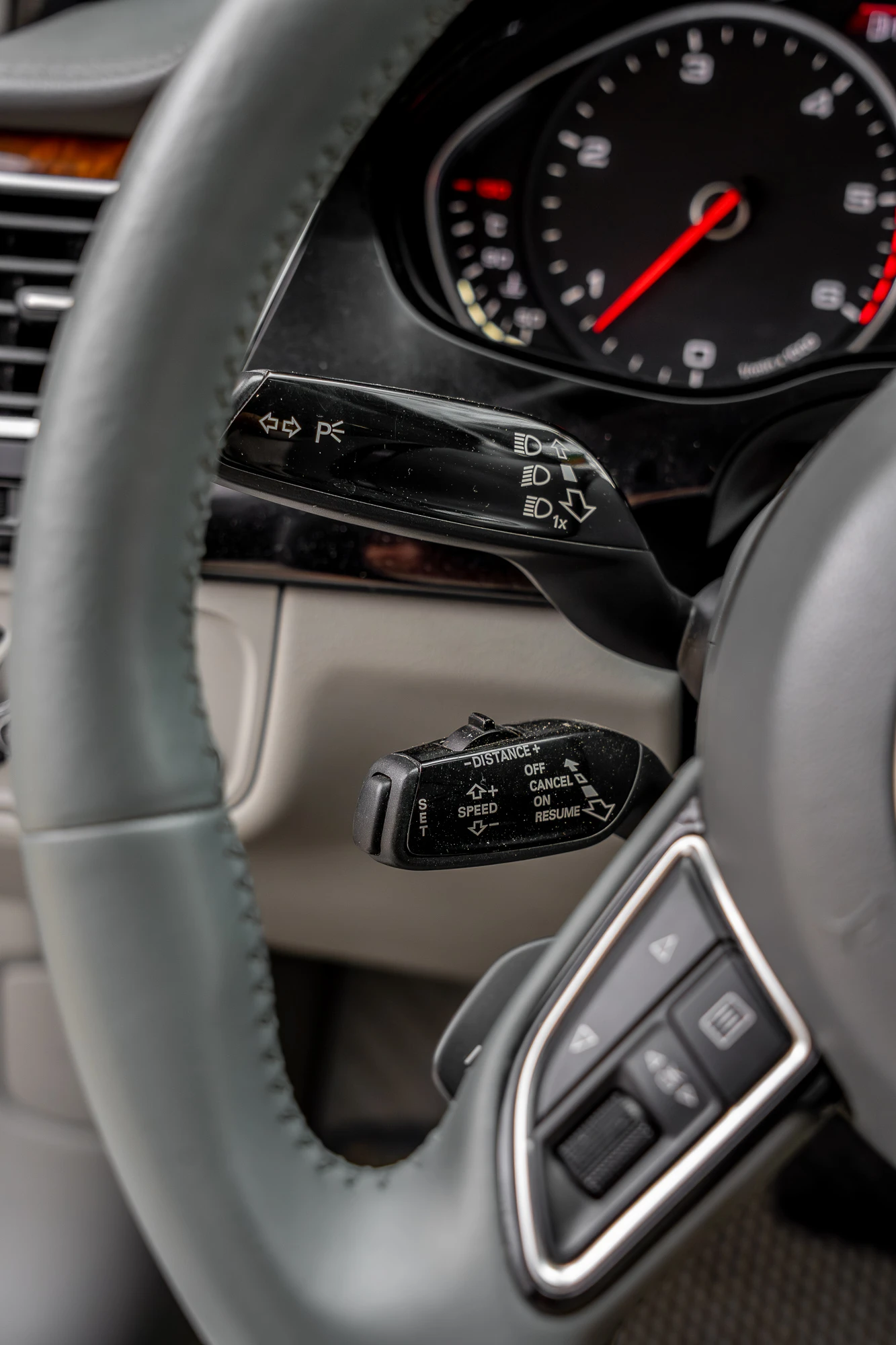 Audi A8 ZF8* DISTRONIC* MASSAGE* SOFTCLOSE* CARPLAY* OBDUH | Mobile.bg � ����������� 15