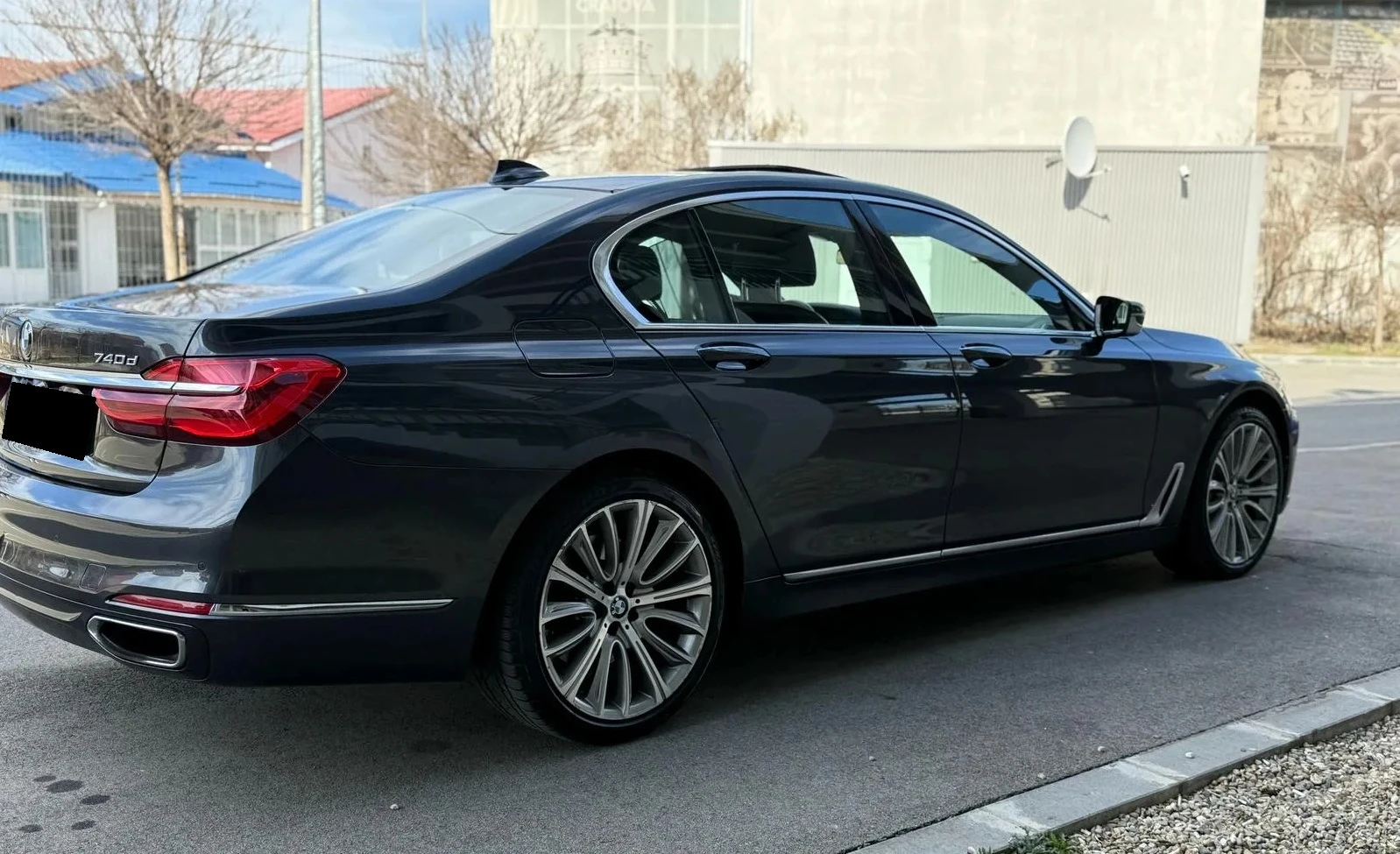 BMW 740 d xDrive - изображение 2