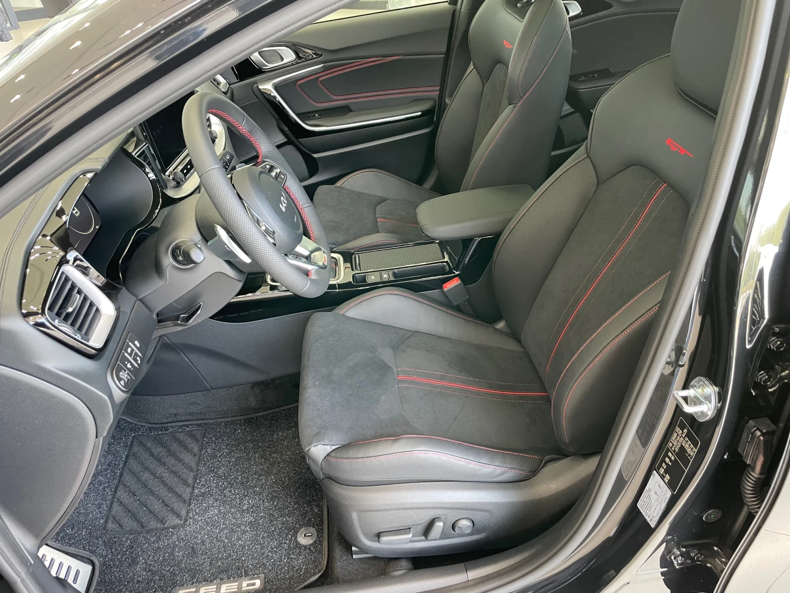 Kia Ceed GT - изображение 7