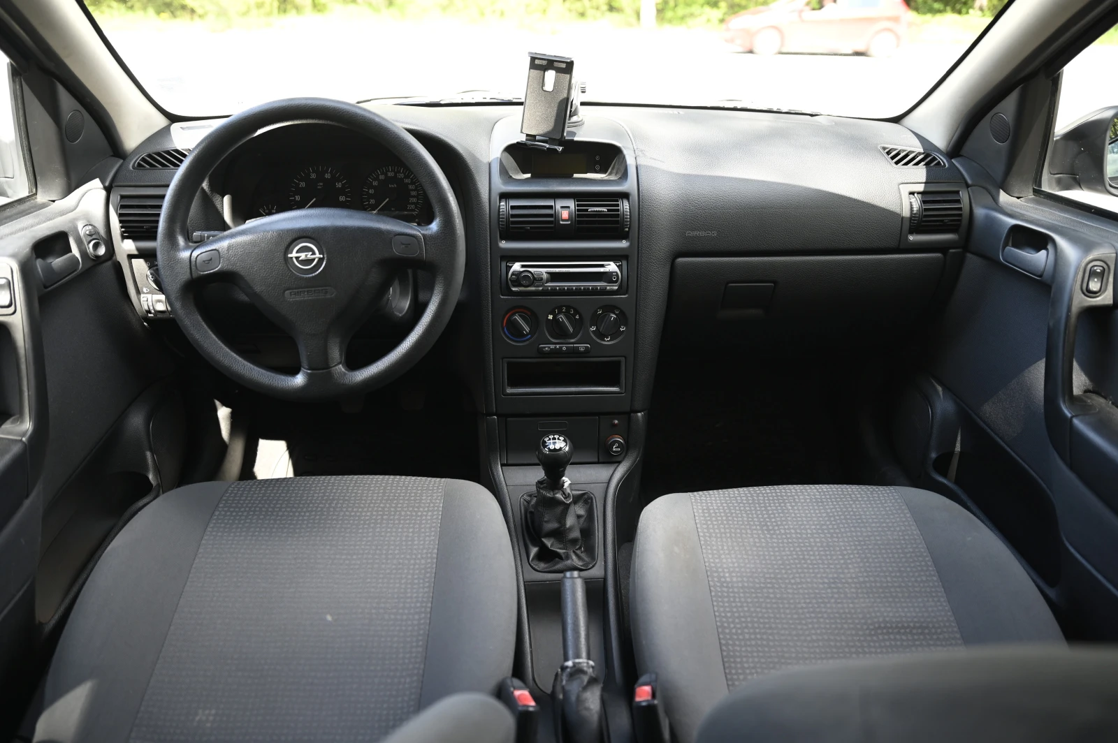 Opel Astra 1.4 Classic, снимка 8 - Автомобили и джипове - 54412314