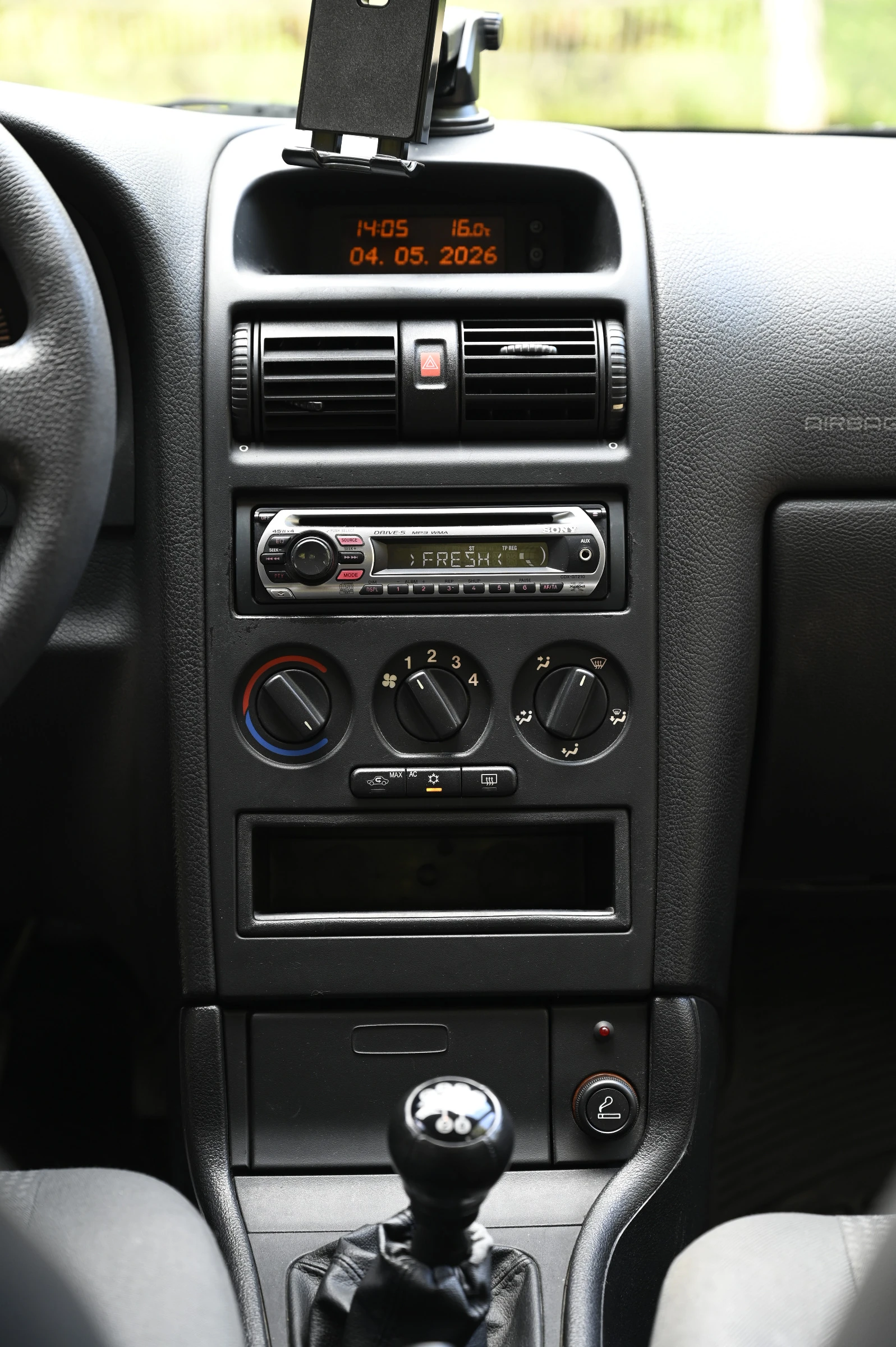 Opel Astra 1.4 Classic, снимка 16 - Автомобили и джипове - 54412314