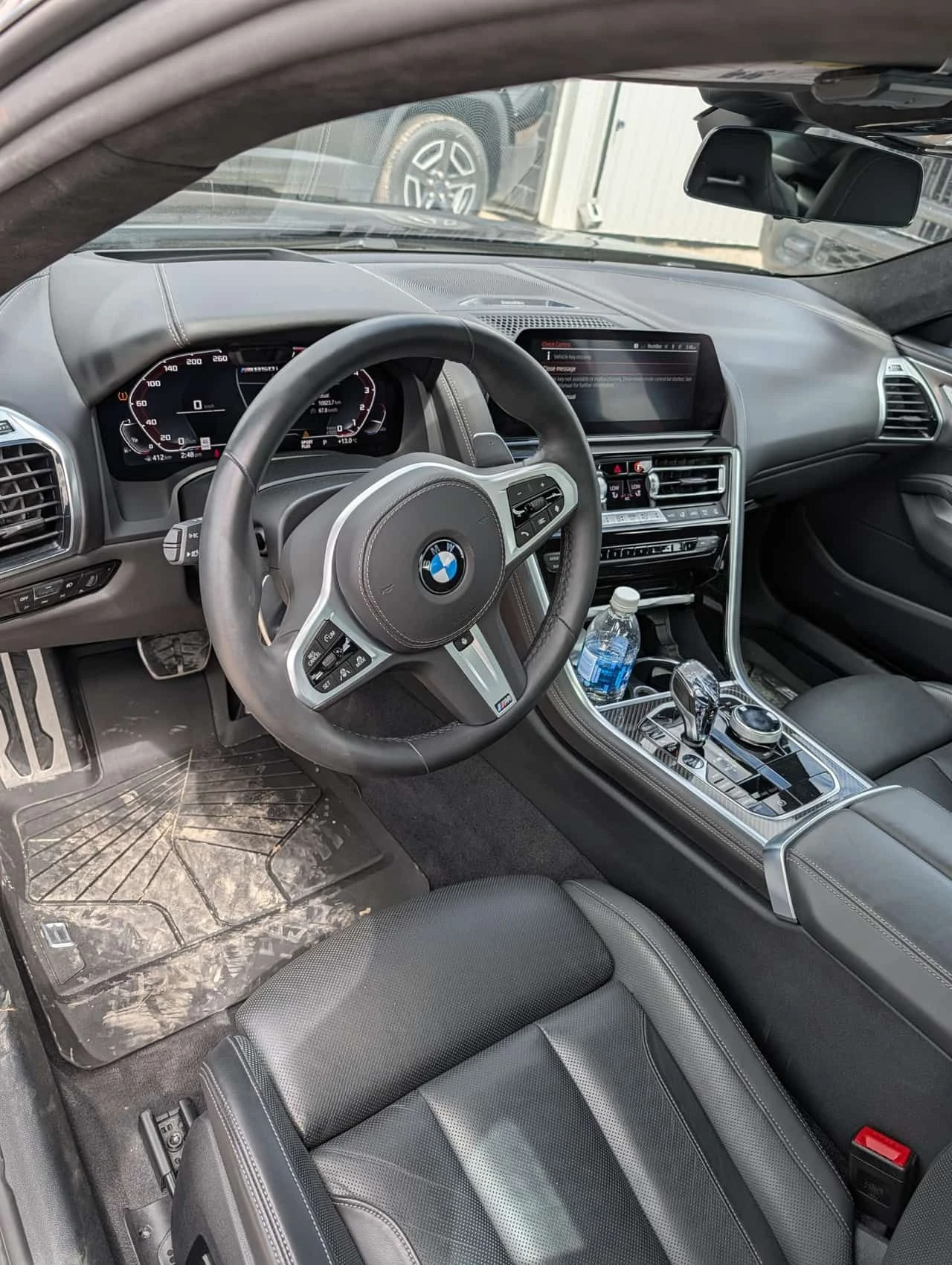 BMW 850  M850i| BOWERS & WILKINS| HUD| 360| 2 KЛЮЧА| , снимка 8 - Автомобили и джипове - 54641565