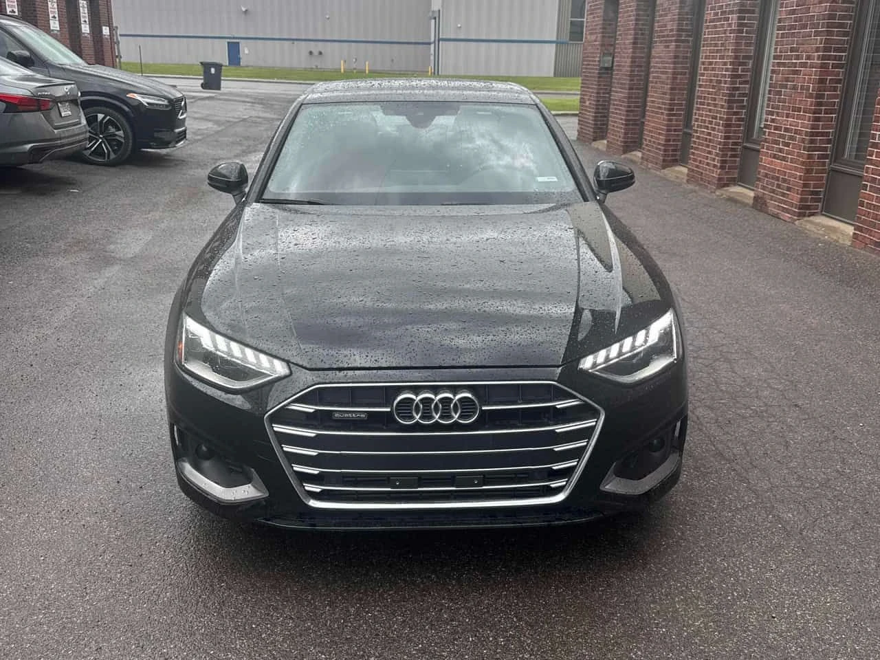 Audi A4 Komfort / LED / DISTRONIC / АВТОКРЕДИТ, снимка 6 - Автомобили и джипове - 54749029
