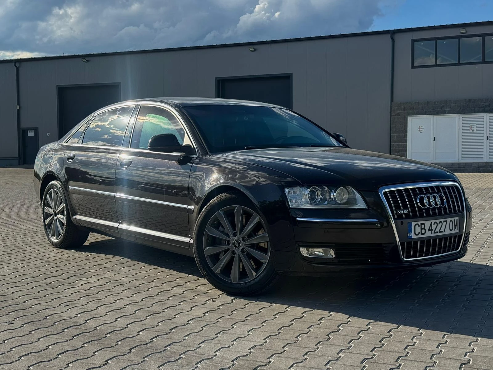 Audi A8 * БРОНИРАН* VR9* 