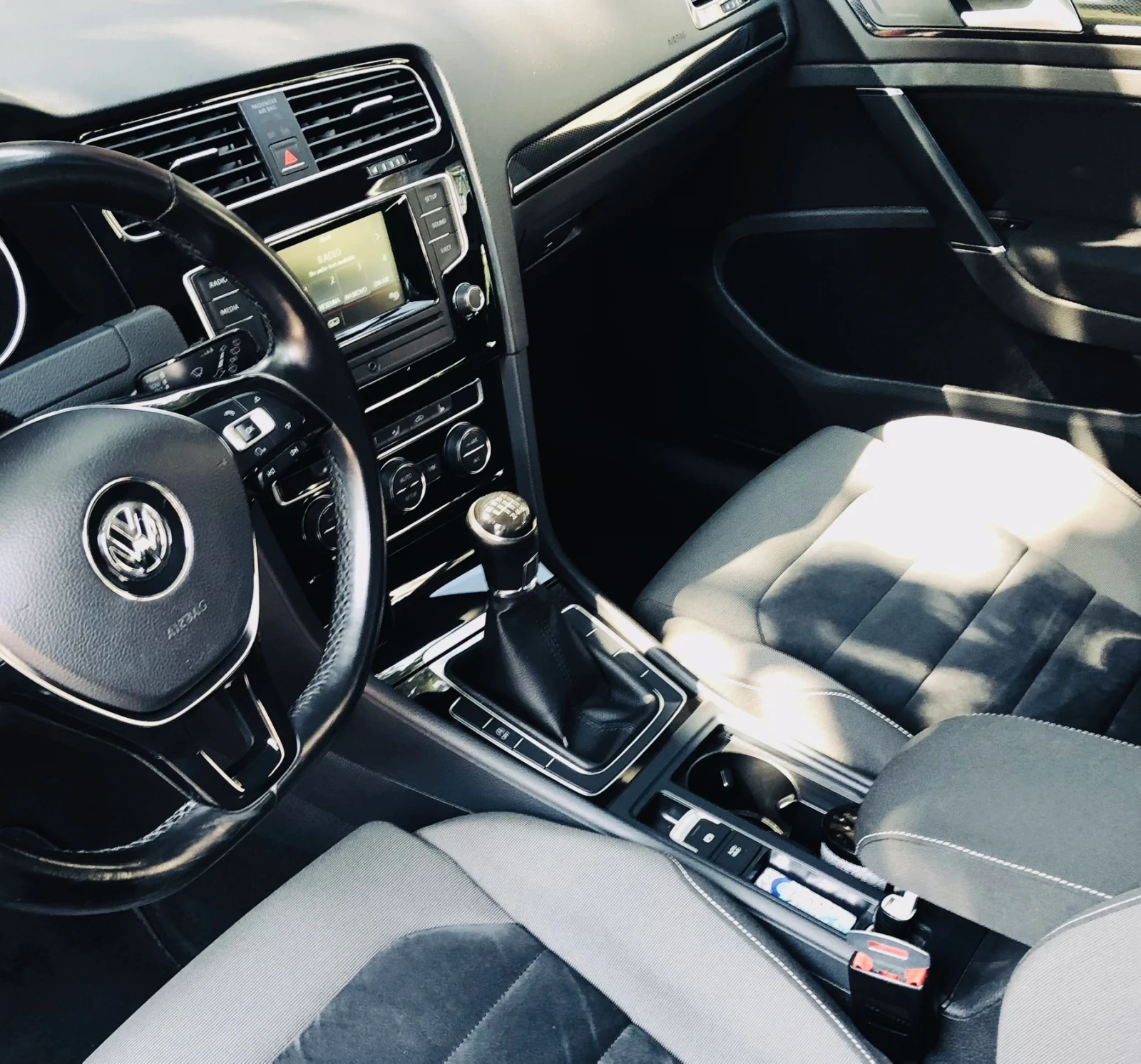 VW Golf 2.0TDI, снимка 2 - Автомобили и джипове - 54975972