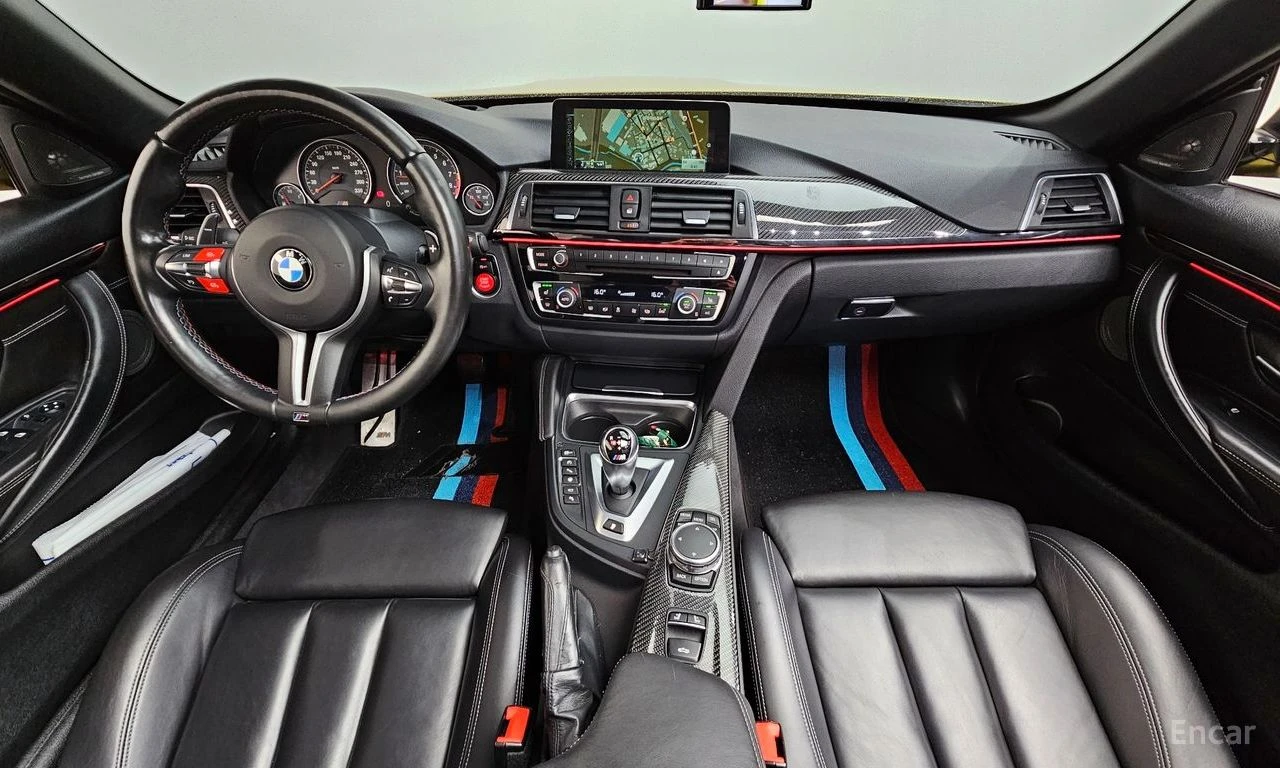 BMW M4 HARMON* KARDON* 360КАМЕРА* ХЕДЪП* CARBON* , снимка 8 - Автомобили и джипове - 55467379