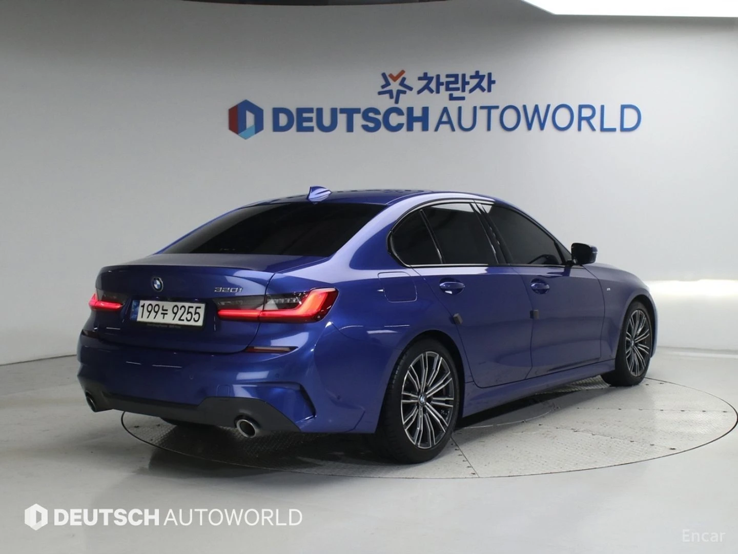 BMW 320 MSPORT* ПОДГРЕВ* КАМЕРА* HEADUP* SUNROOF* , снимка 3 - Автомобили и джипове - 55571637