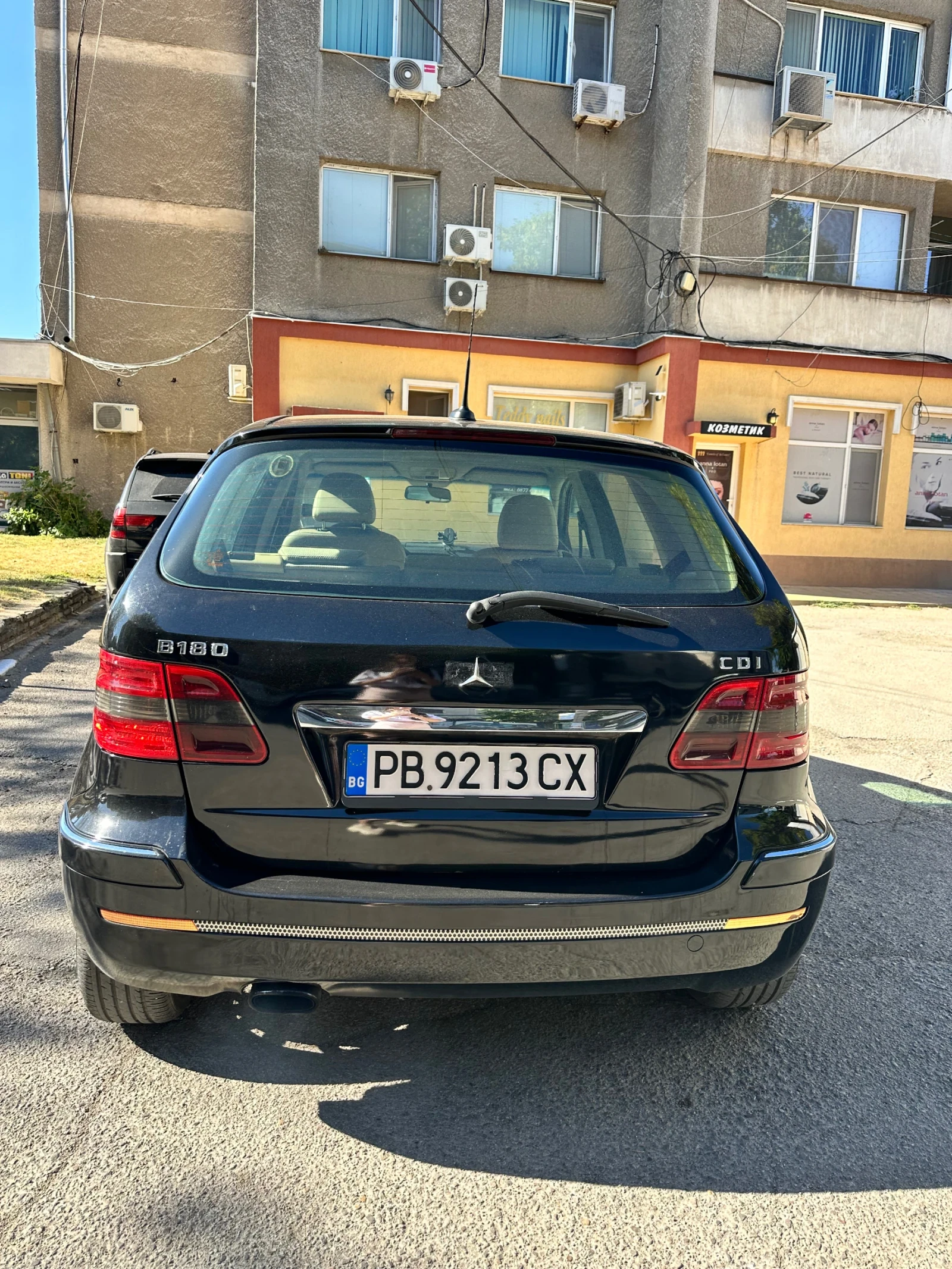 Mercedes-Benz B 180, снимка 5 - Автомобили и джипове - 55980776