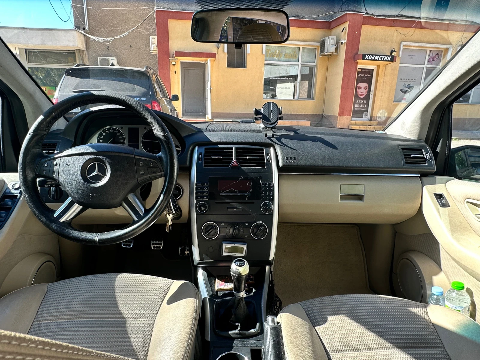 Mercedes-Benz B 180, снимка 10 - Автомобили и джипове - 55980776