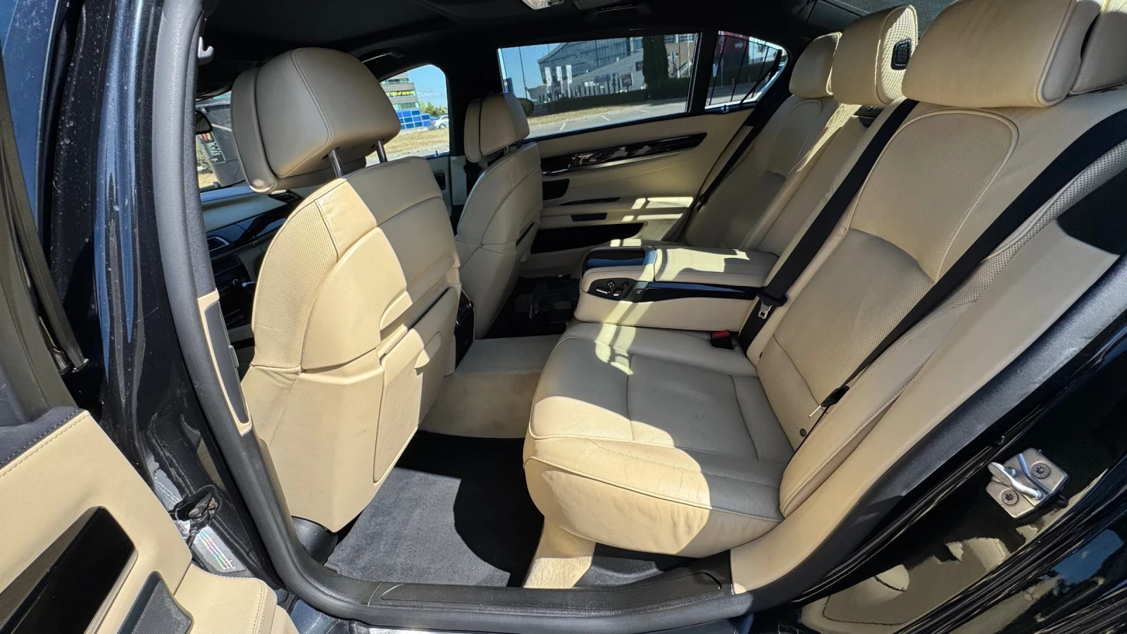 BMW 750 750Li x, снимка 8 - Автомобили и джипове - 56073064