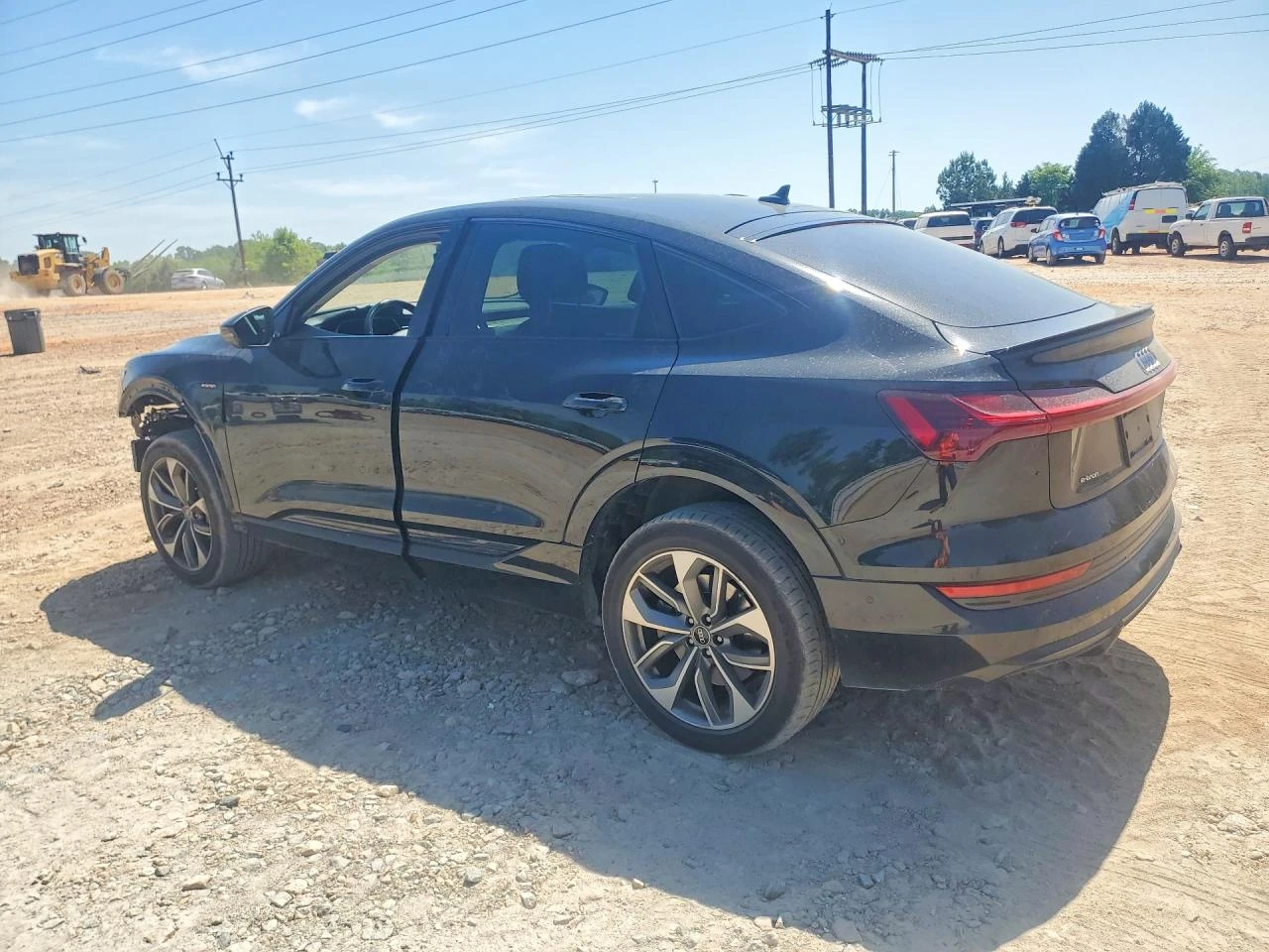 Audi E-Tron Sportback Premium Plus, снимка 2 - Автомобили и джипове - 56087346