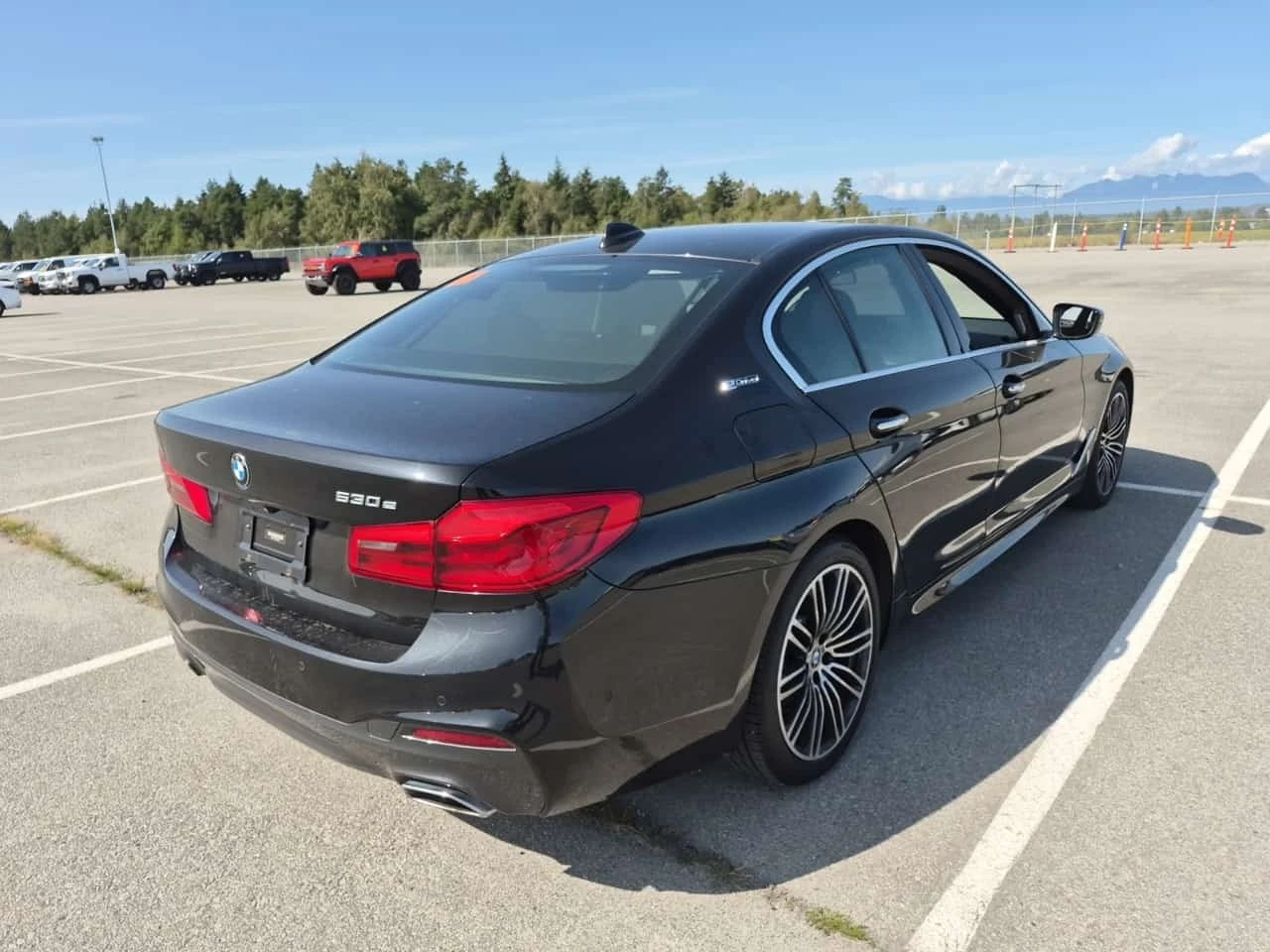 BMW 530E * XDRIVE IPERFORMANCE * CARFAX * БЕЗ ПЪРВОНАЧАЛНА , снимка 3 - Автомобили и джипове - 56277528