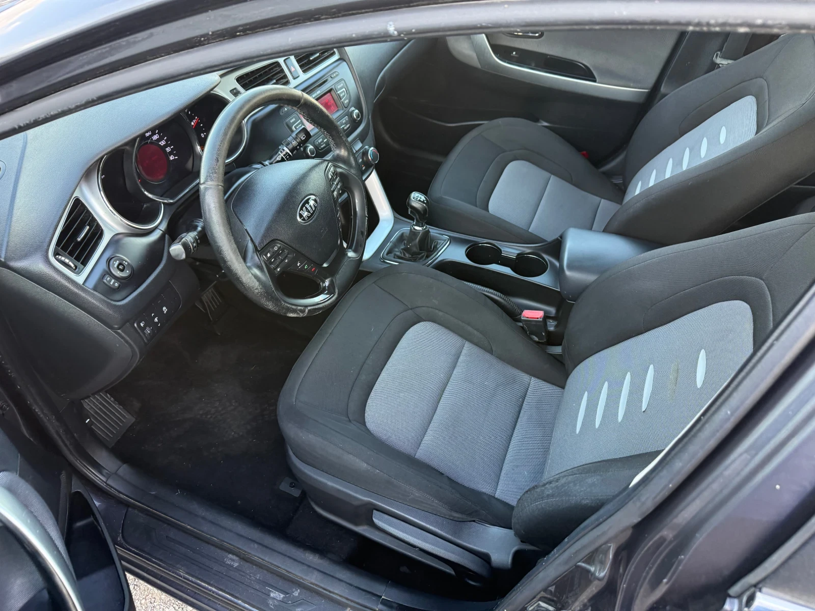 Kia Ceed 1.6 | Mobile.bg � ����������� 12