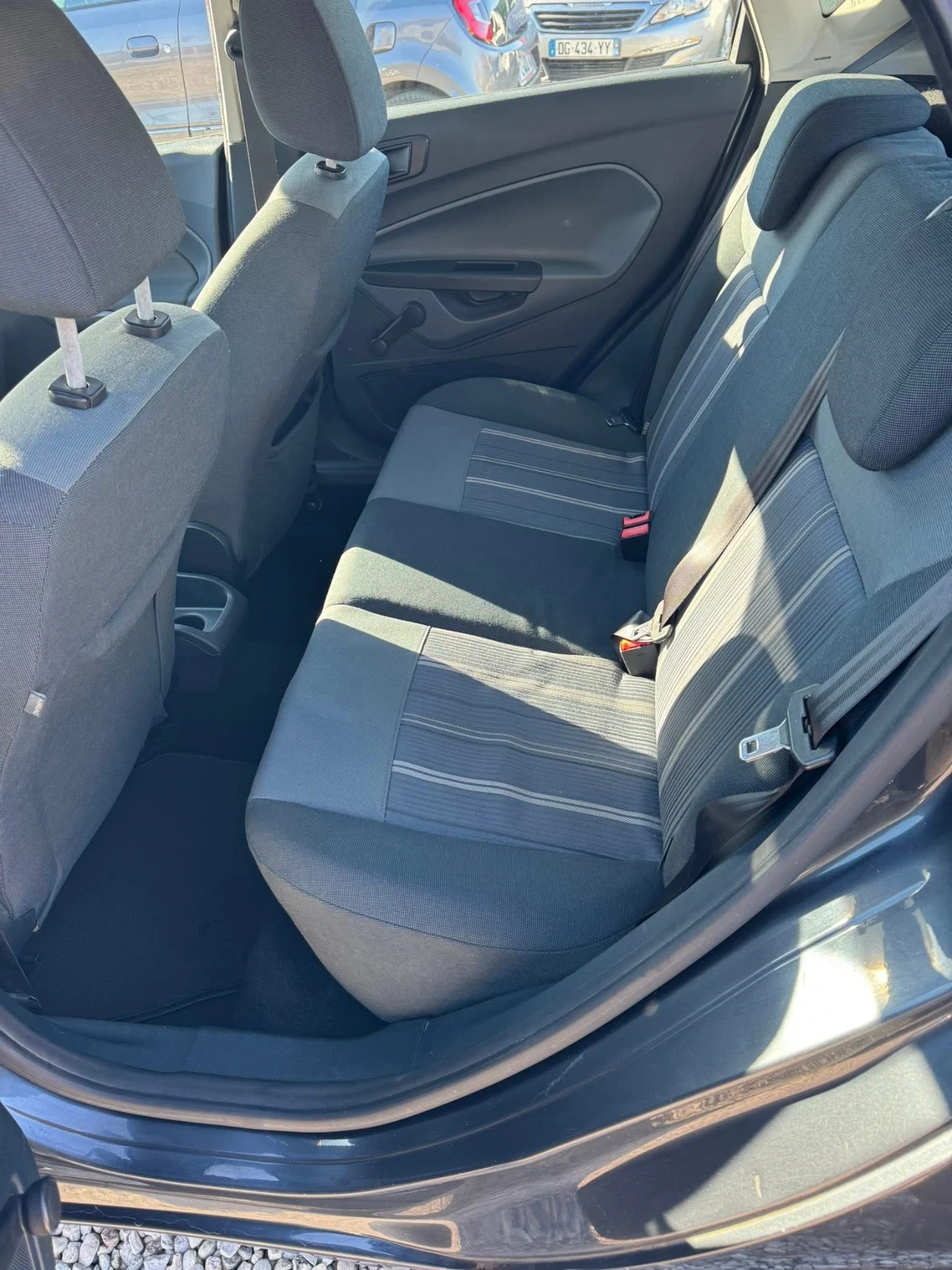 Ford Fiesta 1.4 TDCi, снимка 10 - Автомобили и джипове - 56726720